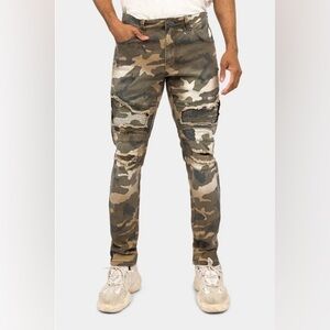 Urban ID, size 30/32, fitted skinny camo distressed denim jeans